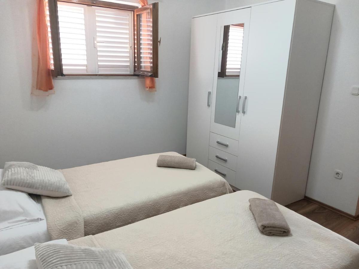 Studio Apartment Novak Cilipi Bagian luar foto